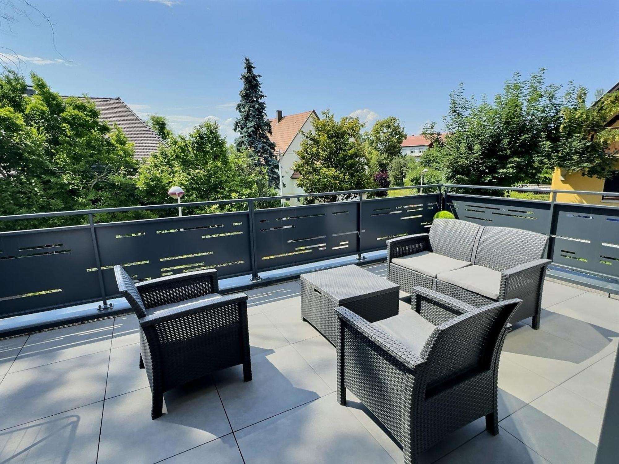 Appartement Alsace Neuf Garage, Parking Et Terrasse Colmar Exterior foto